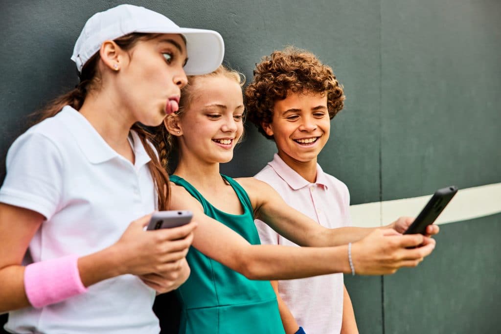 kids having fun on Gabb Phone