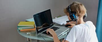how much screen time for kids